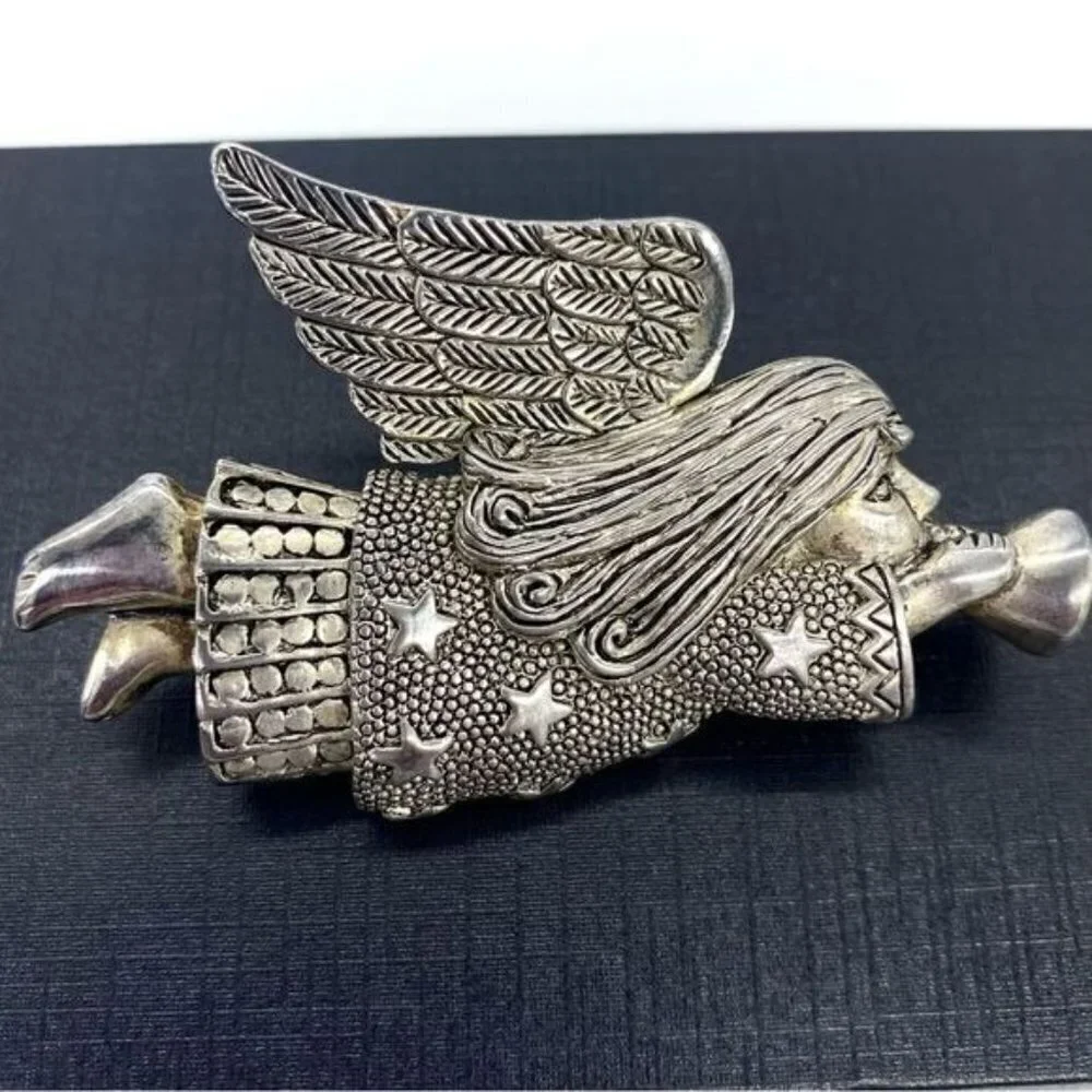 Vintage Silver Flying Angel Playing Trumpet Stars Brooch Pin